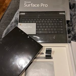 NEVER USED STILL IN WRAPPER Microsoft Surface Pro 3 12” i7/512GB/8GB RAM